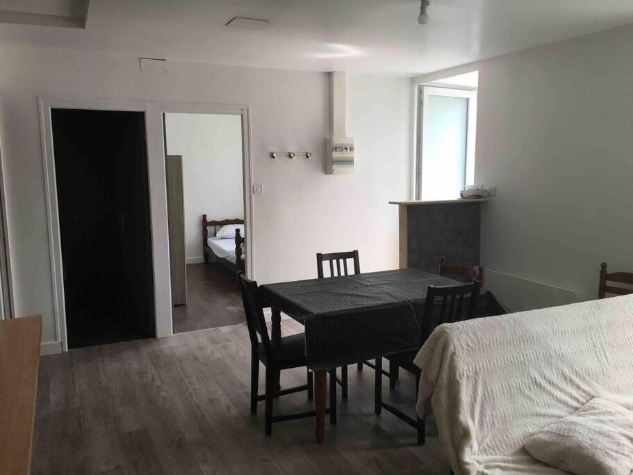 Maison Au Calme Recemment Renovee Villa Lescouet-Jugon Bagian luar foto
